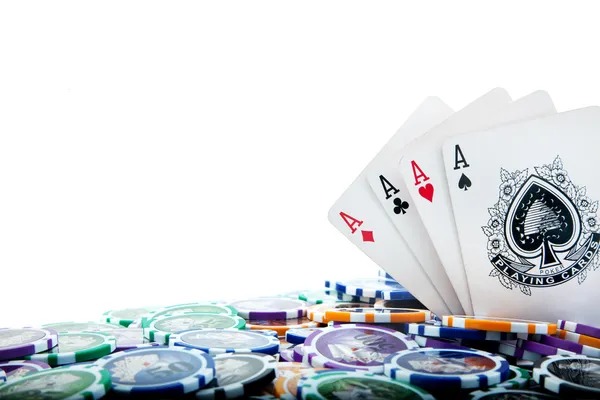 kliktoto platform interface showing slot games and live tables